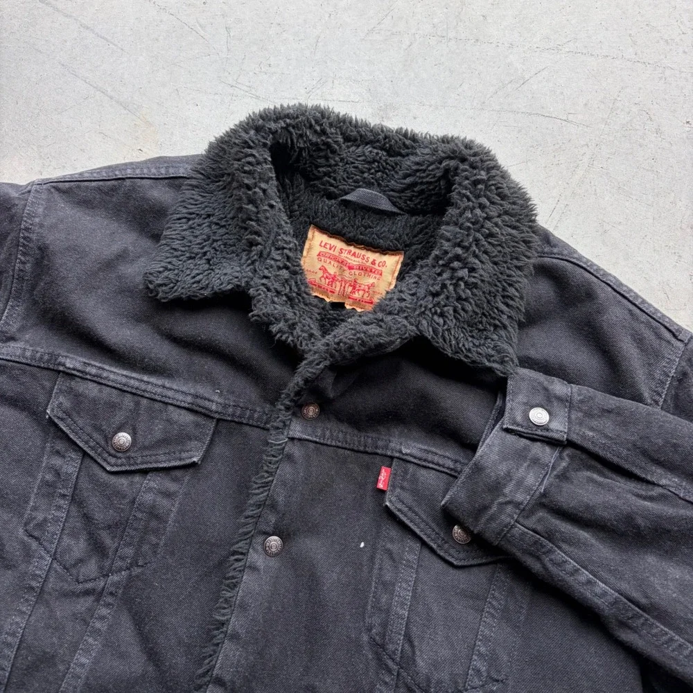 Vintage Levis Sherpa Lined Denim Trucker Jacket Black Made in USA 70629 XL